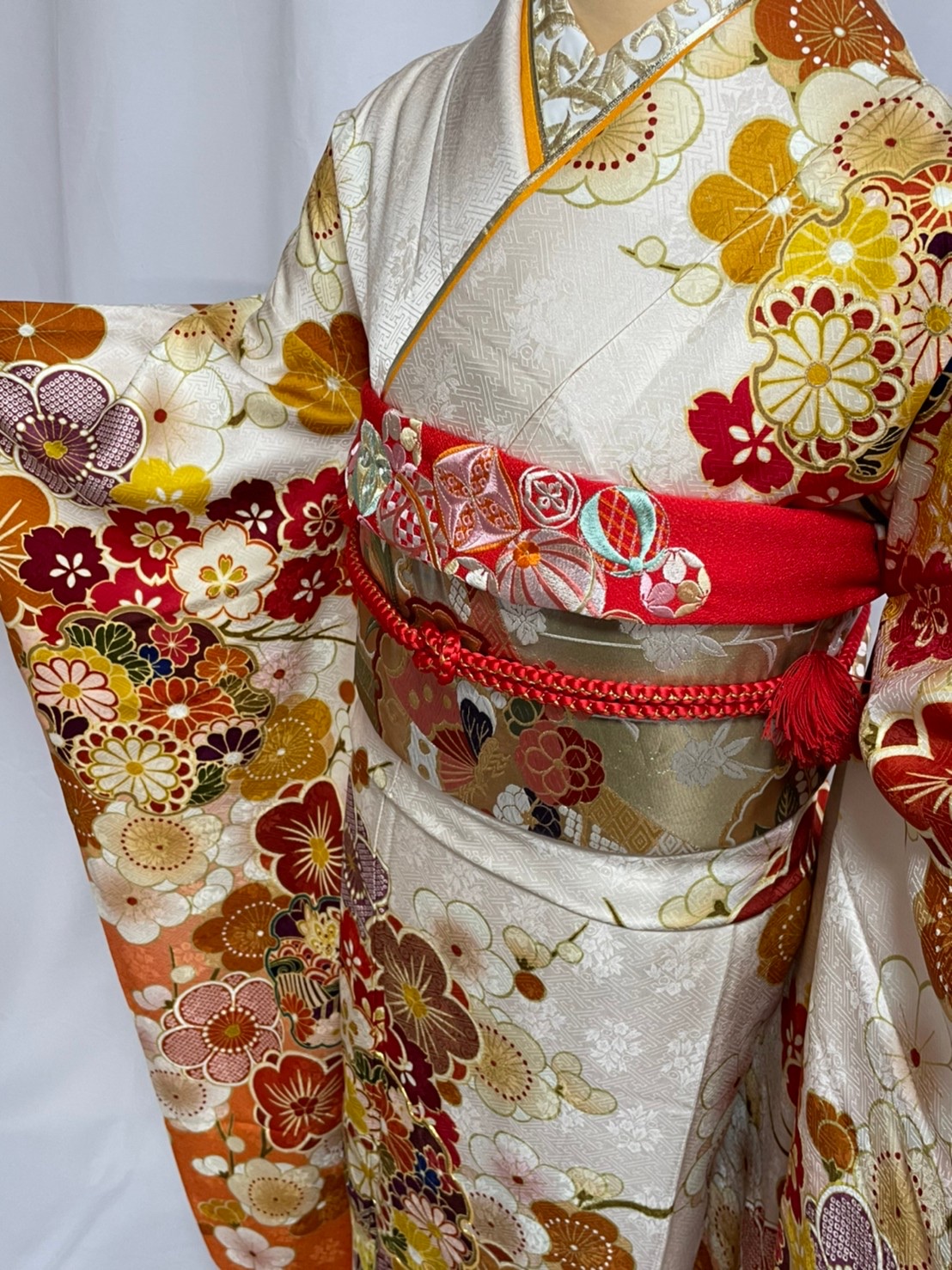 大阪高裁 梅と折鶴 金駒刺繍 振袖 正絹 着物 成人式 - 浴衣/水着